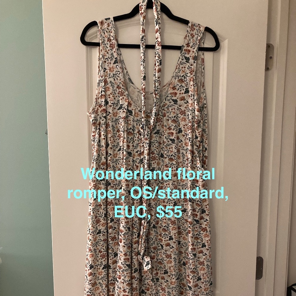 Latched Mama wonderland floral printed nursing romper, standard EUC